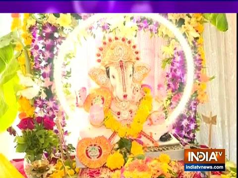 Yeh Rishtey Hain Pyaar Ke actress worships Lord Ganesha at her house