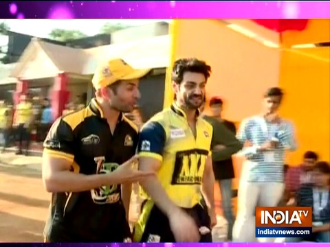 Watch Jay Bhanushali and Karan Wahi playing cricket